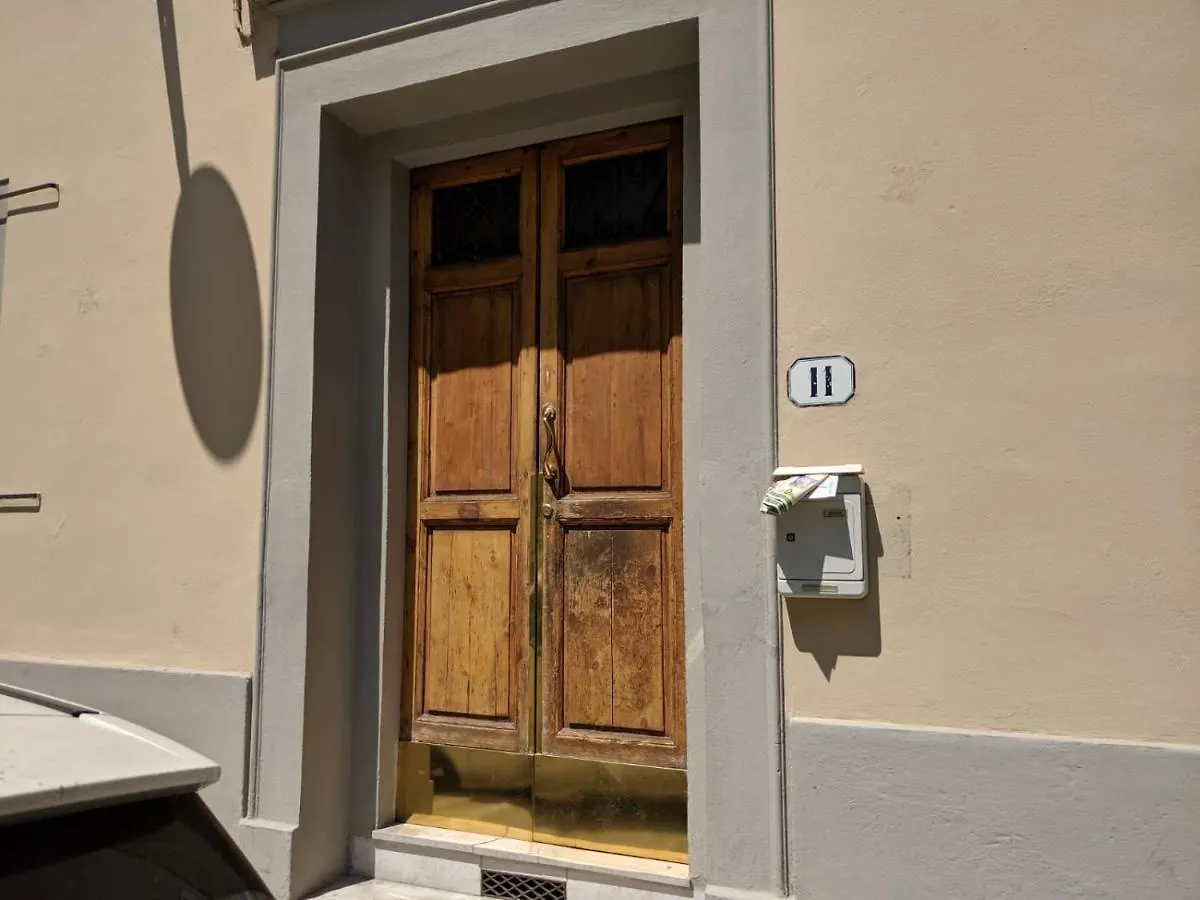 Room In An Apartment Close To The Train Station Florence Italy
